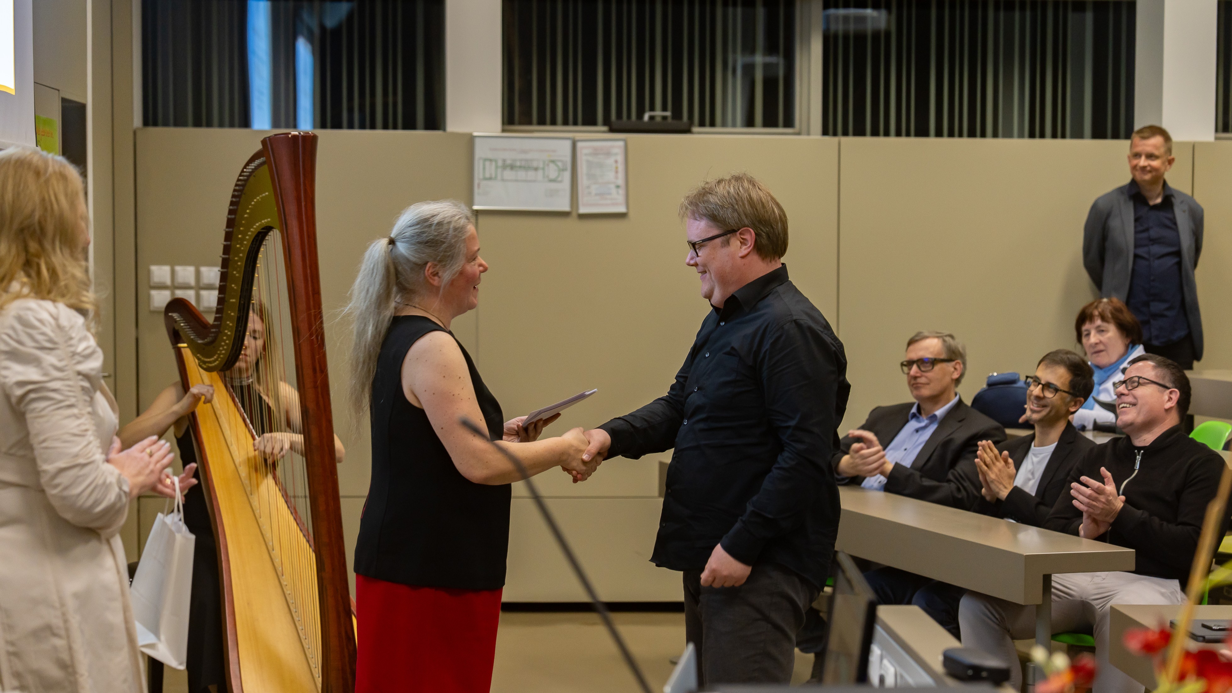 Podelitev simboličnih Plemljevih kovancev